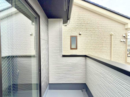 �o���R�j�[�@������ �G�߂̈ڂ낢����������J���I�ȋ�Ԃł�