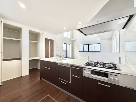 �L�b�`���@�������Ƒ����J��[�߂�A������̂���L�b�`��