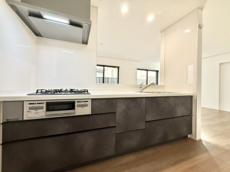 �L�b�`���@�������Ƒ����J��[�߂�A������̂���L�b�`��