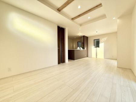 ���r���O�@�������V���v���������ґ�A��؂Ȑl�Ɖ߂����S���قǂ�����