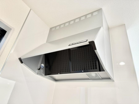 ���̑����ρ@�ݔ����������̏��C����������C��ɗU������A�����I�ɔr�����ł��܂��B