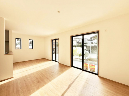 ���r���O�@�������V���v���������ґ�A��؂Ȑl�Ɖ߂����S���قǂ�����