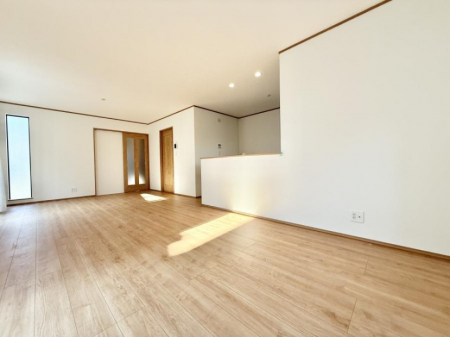 ���r���O�@���������R�Ɖ�b�����܂��A�S�n�悢�ЂƂƂ�