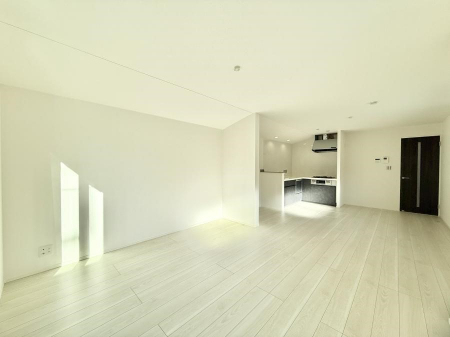 ���r���O�@���������R�Ɖ�b�����܂��A�S�n�悢�ЂƂƂ�