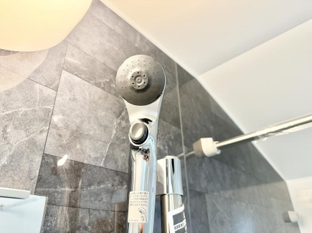 ���̑����ρ@�ݔ����茳�ŊȒP�Ɏ~���ł��邽�߁A���̖��ʌ��������炷���Ƃ��ł��܂��B