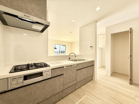 �L�b�`���@�����������������Ԃ����܂��A�Ί炠�ӂ��L�b�`��