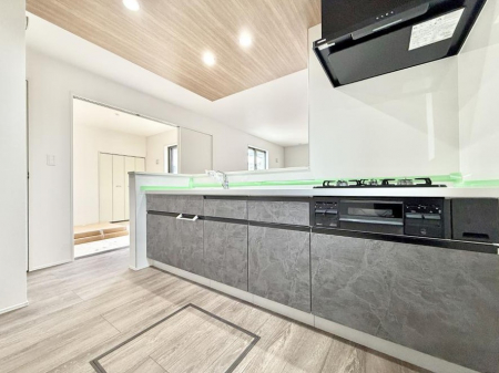 �L�b�`���@�������V���v���Ŕ������S�n�悢���Ԃ𐶂ރL�b�`�����