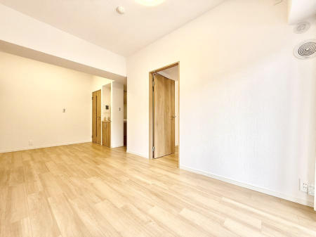 ���r���O�@���������R�Ɖ�b�����܂��A�S�n�悢�ЂƂƂ�