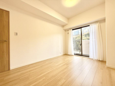 �q�������@�������v���C�x�[�g��ԂƂ��ĐÂ��ŗ�������������񋟂��Ă���܂�