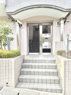 �G���g�����X�@�O�ρ��������������͋C�̃G���g�����X���Z�܂������������}���܂�