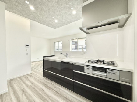 �L�b�`���@�������Ƒ����J��[�߂�A������̂���L�b�`��