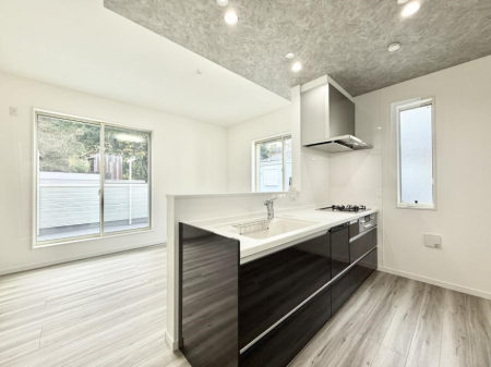 �L�b�`���@���������y���݂ƐH�ׂ�K����͂���L�b�`��