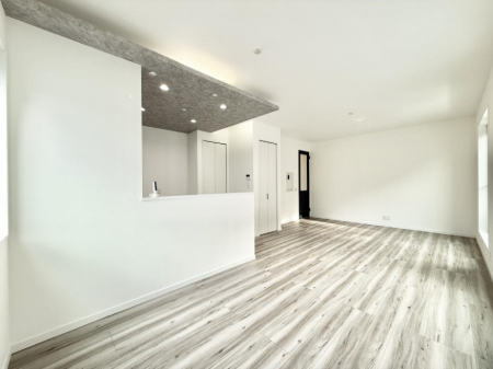 ���r���O�@���������났�ƏΊ炪�W�܂�A�S���܂郊�r���O