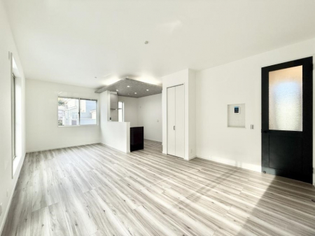 ���r���O�@���������R�Ɖ�b�����܂��A�S�n�悢�ЂƂƂ�