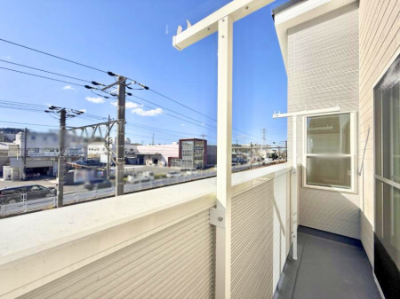 �o���R�j�[�@������ �G�߂̈ڂ낢����������J���I�ȋ�Ԃł�