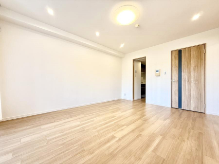 ���r���O�@���������났�ƏΊ炪�W�܂�A�S���܂郊�r���O