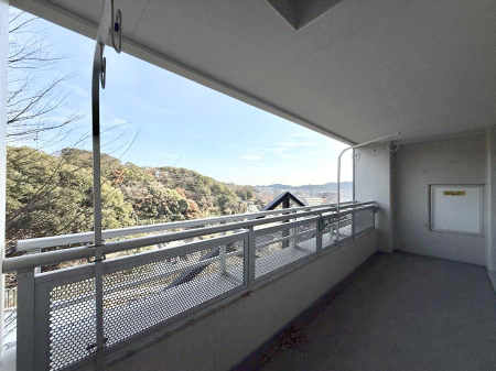 �o���R�j�[�@������ ���̃R�[�q�[���̐�����y���ށA�����̏ꏊ