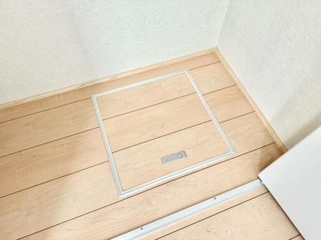 ���̑����ρ@�ݔ����B�ꂽ���[�X�y�[�X�ŉƑS�̂��X�b�L��