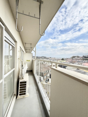 �o���R�j�[�@������ �G�߂̈ڂ낢����������J���I�ȋ�Ԃł�