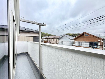 �o���R�j�[�@������ �G�߂̈ڂ낢����������J���I�ȋ�Ԃł�