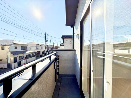 �o���R�j�[�@������ �G�߂̈ڂ낢����������J���I�ȋ�Ԃł�