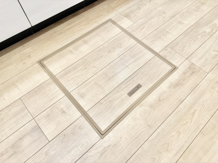 ���̑����ρ@�ݔ����B�ꂽ���[�X�y�[�X�ŉƑS�̂��X�b�L��