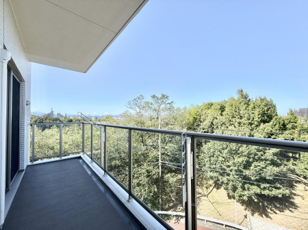 �o���R�j�[�@������ ��𒭂߂Ȃ���A�ق��ƈꑧ������ʂȋ��