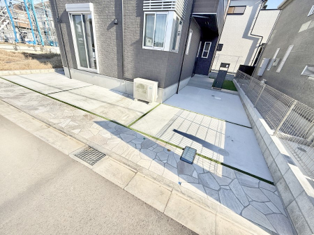 �@�O�ρ��J�[�X�y�[�X�L