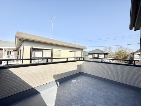 �o���R�j�[�@������ �G�߂̈ڂ낢����������J���I�ȋ�Ԃł�