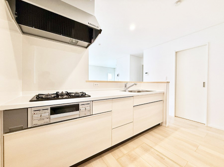 �L�b�`���@�������Ƒ����J��[�߂�A������̂���L�b�`��