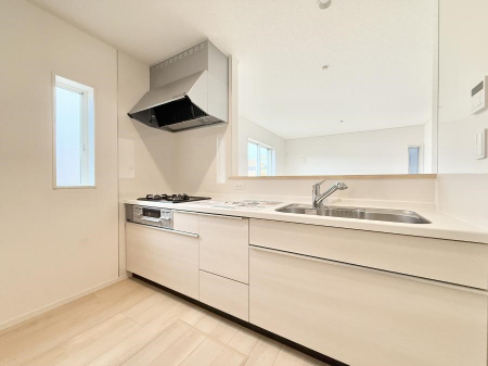 �L�b�`���@�������L���C�ɕЕt���A�g���₷���L�b�`��