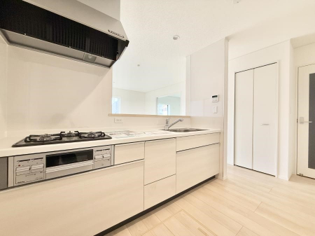 �L�b�`���@�����������������Ԃ����܂��A�Ί炠�ӂ��L�b�`��