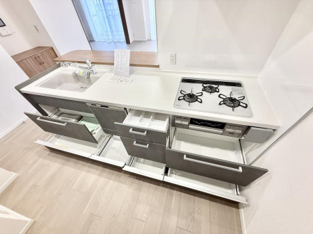 �L�b�`���@�������Ƒ����J��[�߂�A������̂���L�b�`��