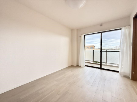 �q�������@�������v���C�x�[�g��ԂƂ��ĐÂ��ŗ�������������񋟂��Ă���܂�