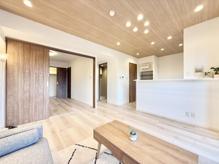 ���r���O�@���������C�ɓ���̏ꏊ�ŁA�̂�т�Ƃ������Ԃ�