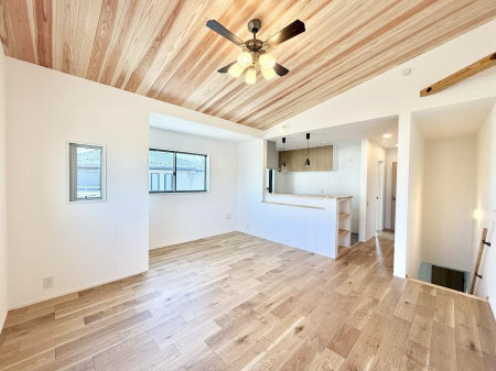 ���r���O�@���������났�ƏΊ炪�W�܂�A�S���܂郊�r���O