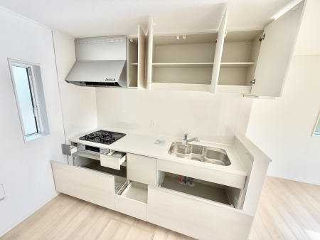 �L�b�`���@�������Ƒ����J��[�߂�A������̂���L�b�`��