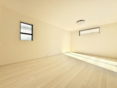 ���r���O�@���������R�Ɖ�b�����܂��A�S�n�悢�ЂƂƂ�