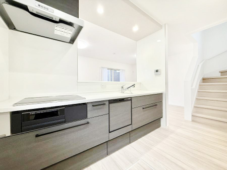 �L�b�`���@�������V���v���Ŕ������S�n�悢���Ԃ𐶂ރL�b�`�����