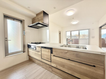 �L�b�`���@���������y���݂ƐH�ׂ�K����͂���L�b�`��