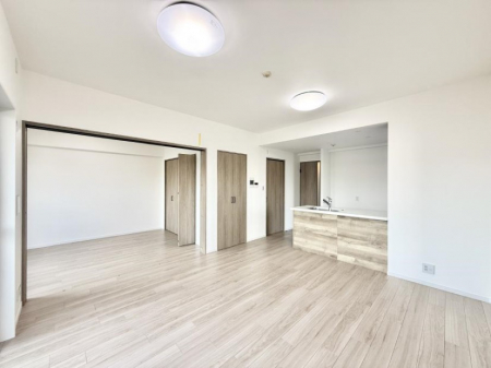 ���r���O�@���������났�ƏΊ炪�W�܂�A�S���܂郊�r���O