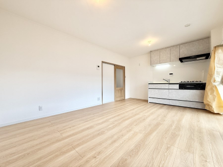 ���r���O�@�����������������Ɠ��ʂɂ���A�e���̋��