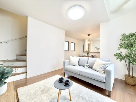 ���r���O�@���������났�ƏΊ炪�W�܂�A�S���܂郊�r���O