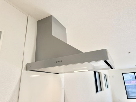 ���̑����ρ@�ݔ����������̏��C����������C��ɗU������A�����I�ɔr�����ł��܂��B