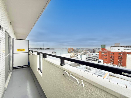 �o���R�j�[�@������ ��𒭂߂Ȃ���A�ق��ƈꑧ������ʂȋ��