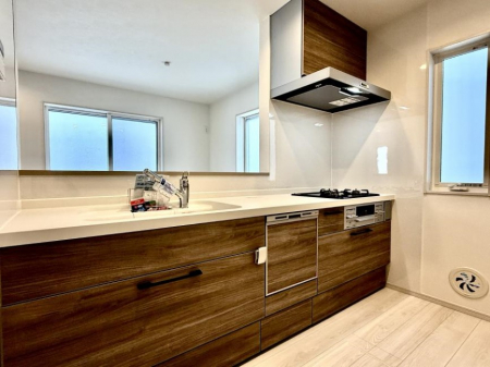 �L�b�`���@���������y���݂ƐH�ׂ�K����͂���L�b�`��