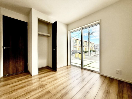 �q�������@�������v���C�x�[�g��ԂƂ��ĐÂ��ŗ�������������񋟂��Ă���܂�