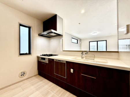 �L�b�`���@���������y���݂ƐH�ׂ�K����͂���L�b�`��