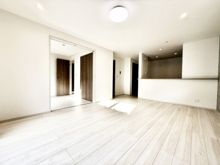 ���r���O�@���������났�ƏΊ炪�W�܂�A�S���܂郊�r���O