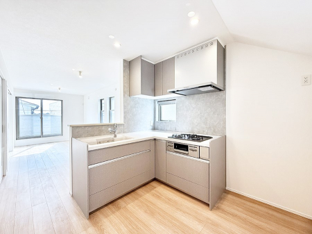 �L�b�`���@���������y���݂ƐH�ׂ�K����͂���L�b�`��